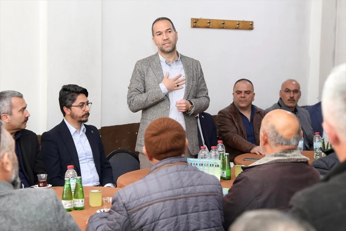 Niğde Belediye Başkanı Emrah Özdemir, seçim çalışmalarına devam ediyor