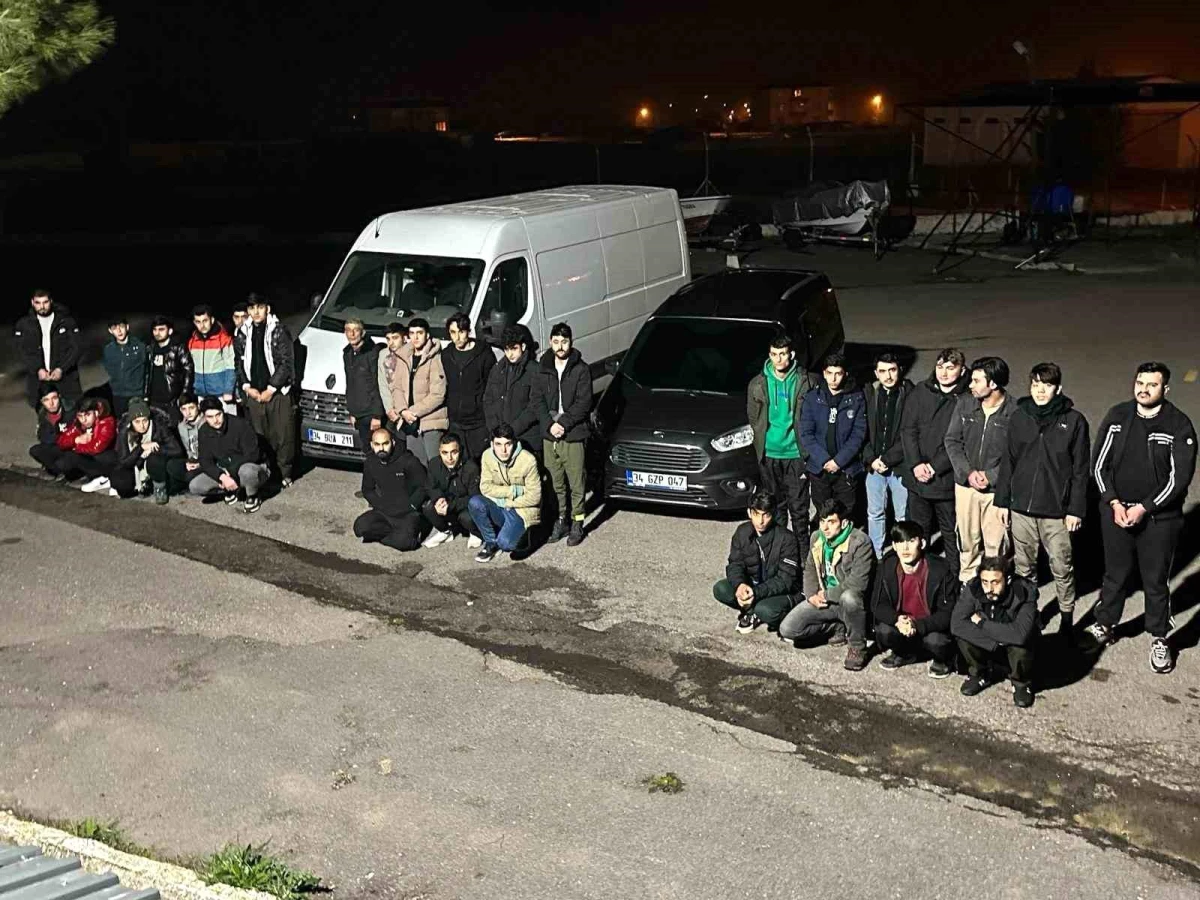 Tekirdağ\'da 29 kaçak göçmen ve 2 organizatör yakalandı