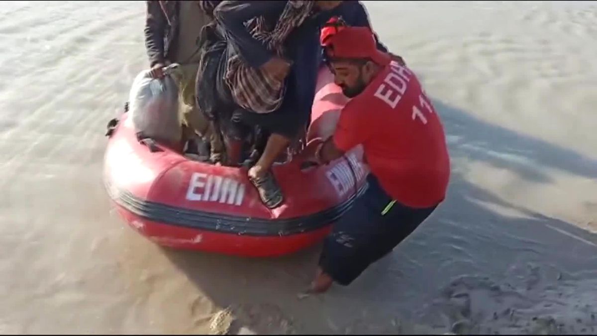 Pakistan\'da Şiddetli Yağışlar Sonucu 36 Kişi Hayatını Kaybetti