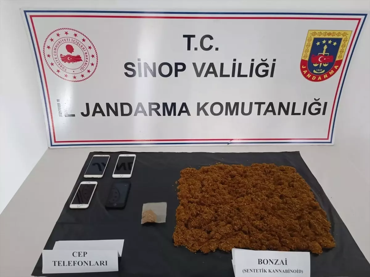 Boyabat\'ta Uyuşturucu Operasyonu: 2 Şüpheli Gözaltına Alındı