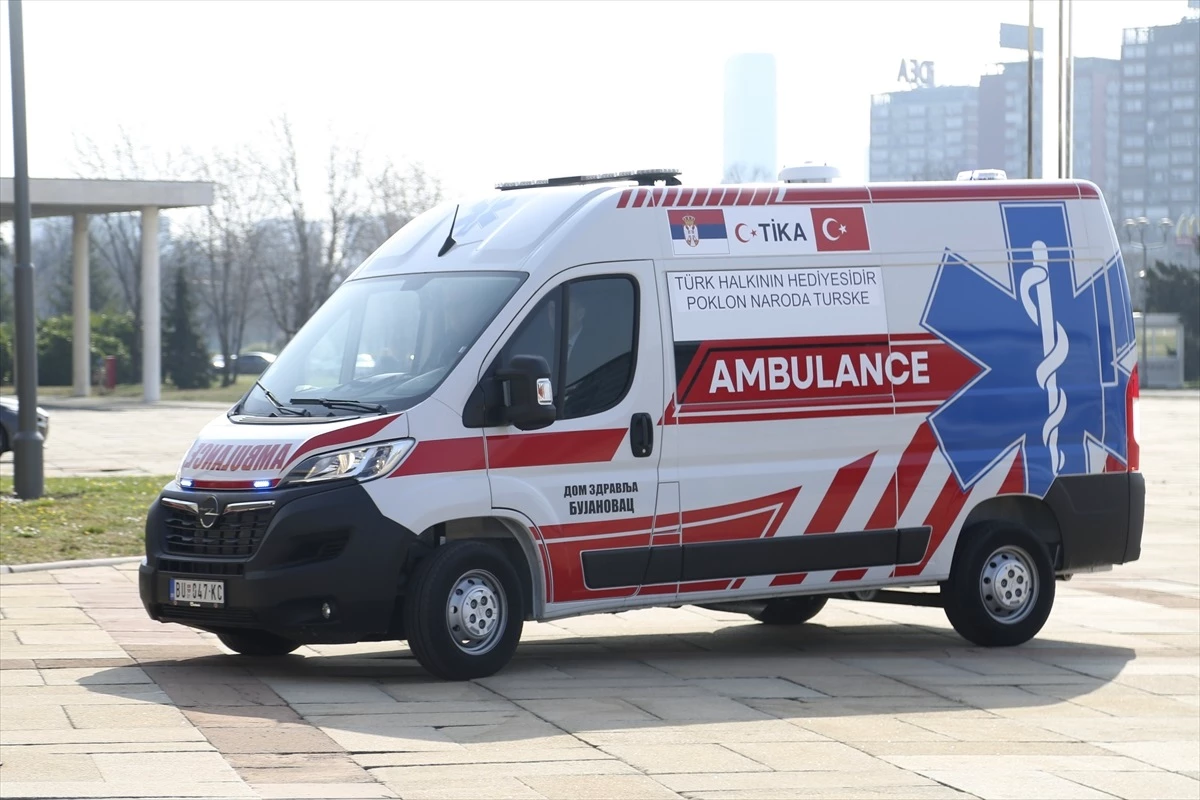 TİKA, Sırbistan\'da azınlıkların yaşadığı bölgelere sağlık ekipmanları ve ambulans desteği sağladı