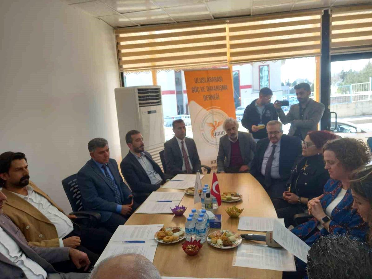 Uluslararası Göç ve Dayanışma Derneği Adıyaman Şubesi\'nin açılışı yapıldı