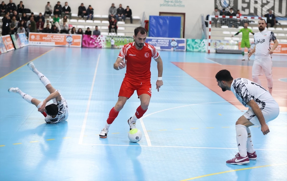 A Milli Erkek Futsal Takımı İran ile berabere kalarak çeyrek finale yükseldi
