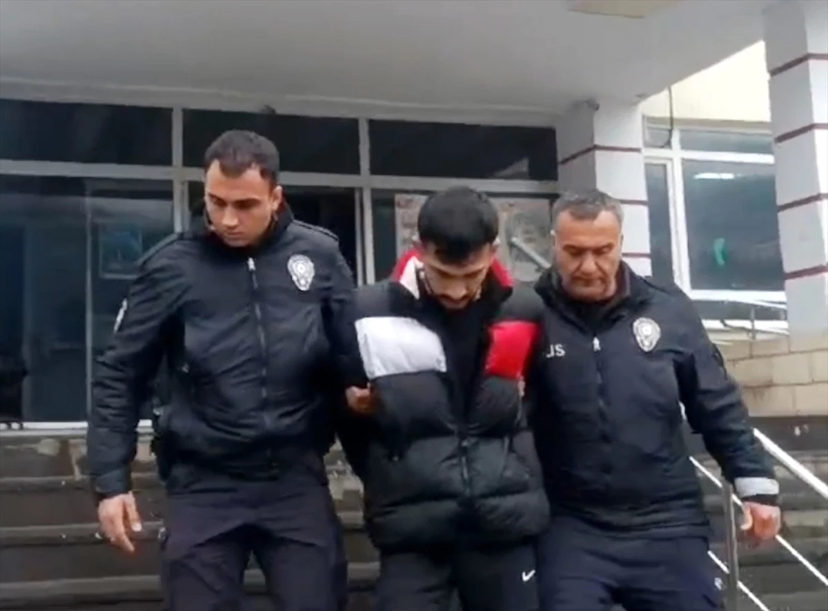 Adana\'da Öğrencilere Cinsel İstismar İddiasıyla Gözaltına Alınan Şüpheli Tutuklandı