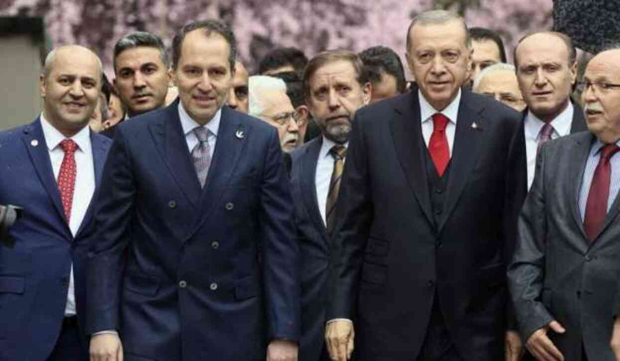 AK Parti Genel Başkanvekili Ala, Yeniden Refah'la köprüleri attı: CHP'ye yardımcı oluyor, ittifak değiliz AK Parti Genel Başkanvekili Ala, Yeniden Refah'la köprüleri attı: CHP'ye yardımcı oluyor, ittifak değiliz
