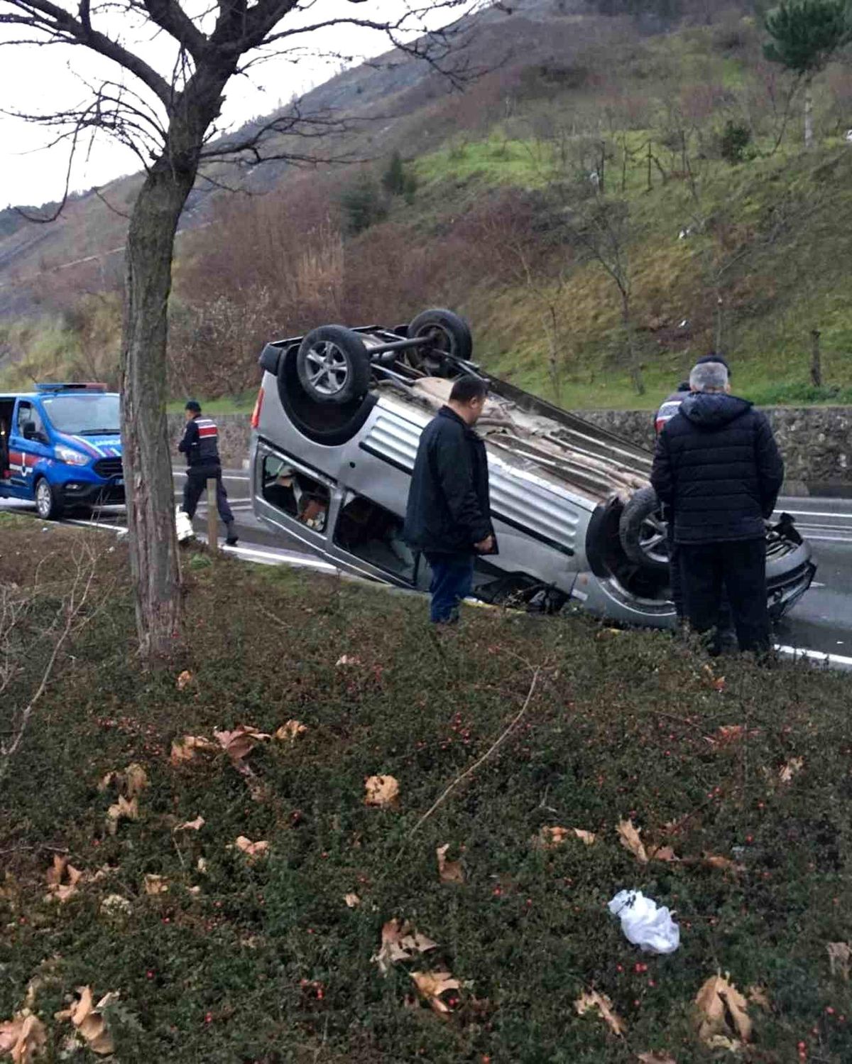 Alaplı\'da trafik kazası: Maddi hasar meydana geldi