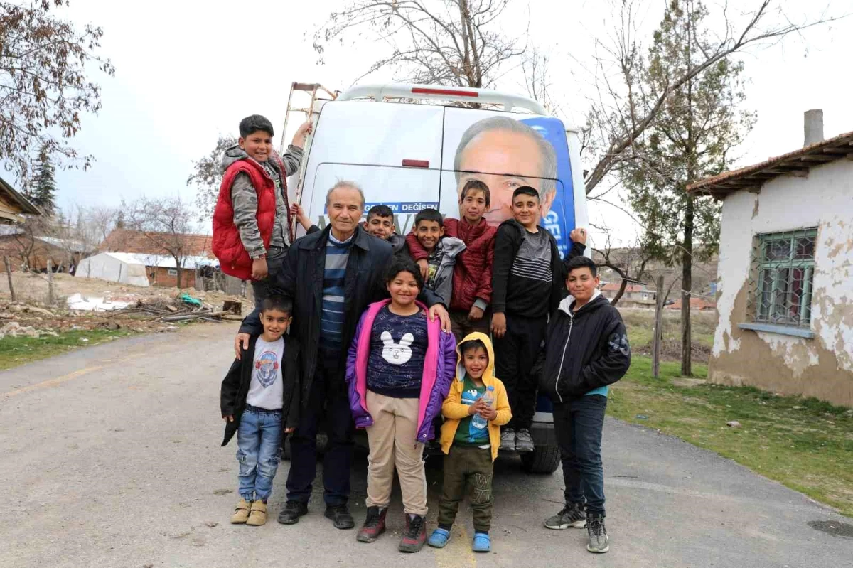 Arguvan Belediye Başkanı Mehmet Kızıldaş, Mahalleleri Ziyaret Ederek Çalışmalarını Sürdürdü