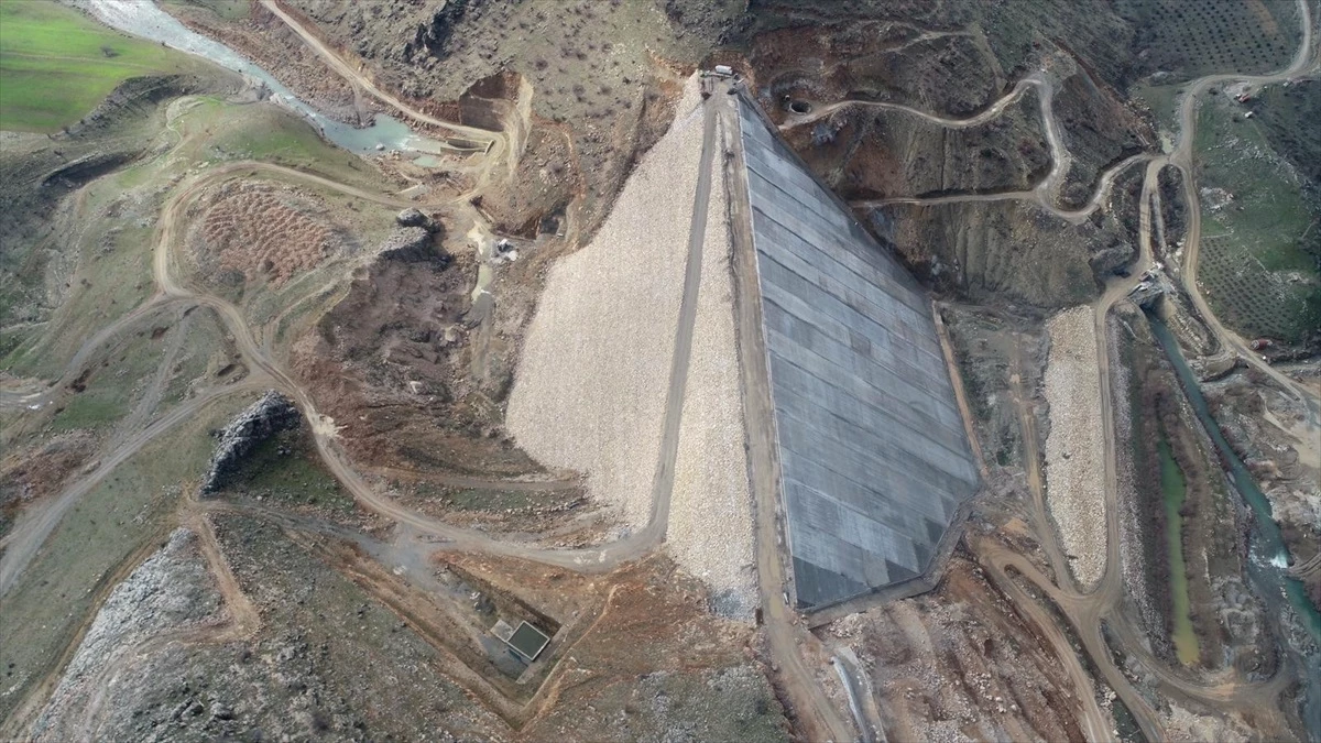 Diyarbakır\'da Çermik Kale Barajı\'nın fiziki gerçekleşme oranı yüzde 83,37\'ye ulaştı