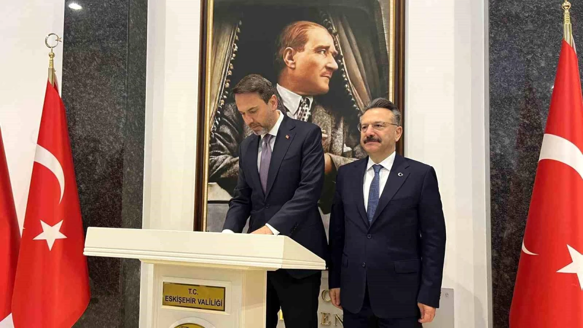 Enerji ve Tabii Kaynaklar Bakanı Alparslan Bayraktar Eskişehir\'e ziyaret gerçekleştirdi
