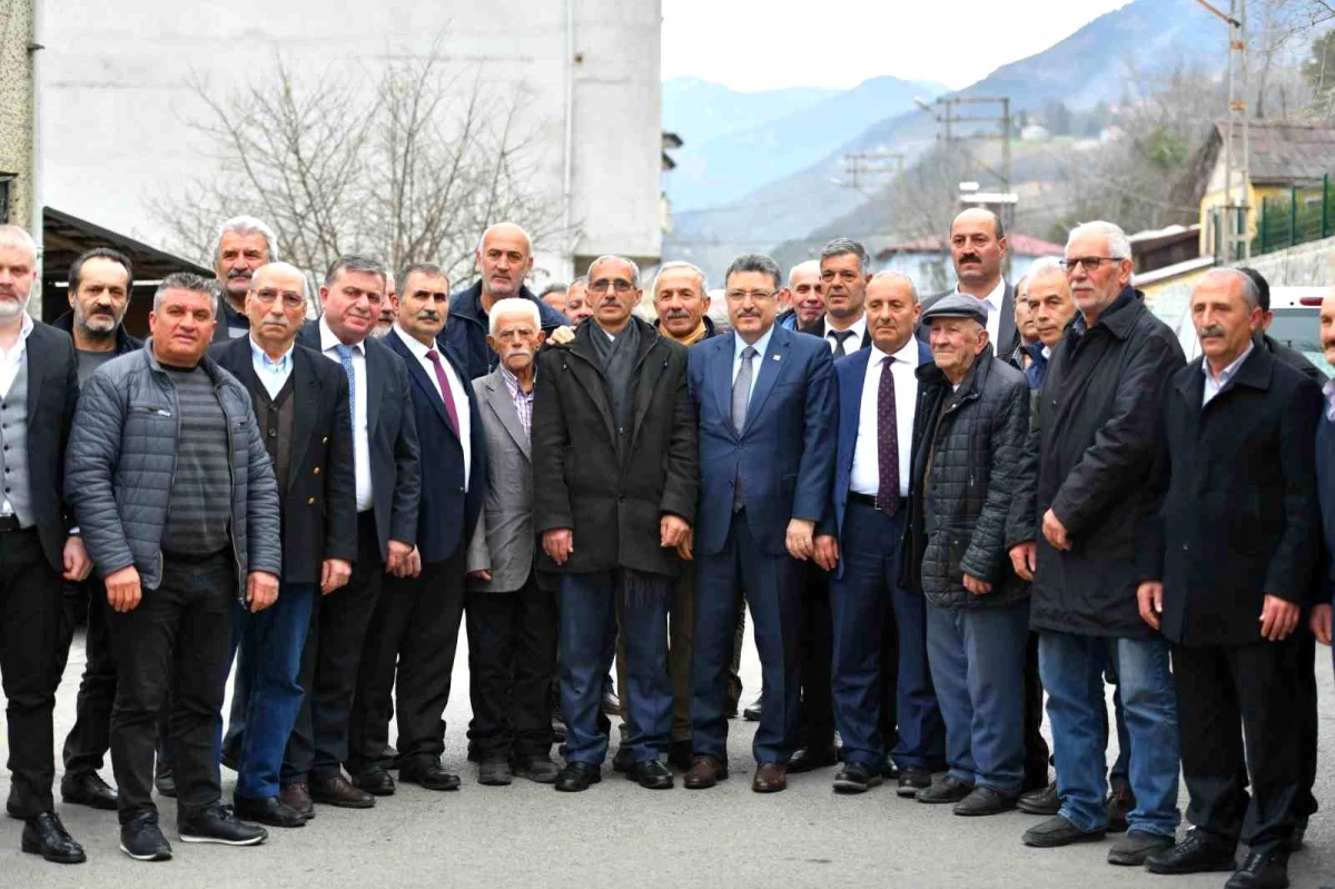 AK Parti Trabzon Büyükşehir Belediye Başkan Adayı Ahmet Metin Genç, ORKENT çalışanlarıyla buluştu
