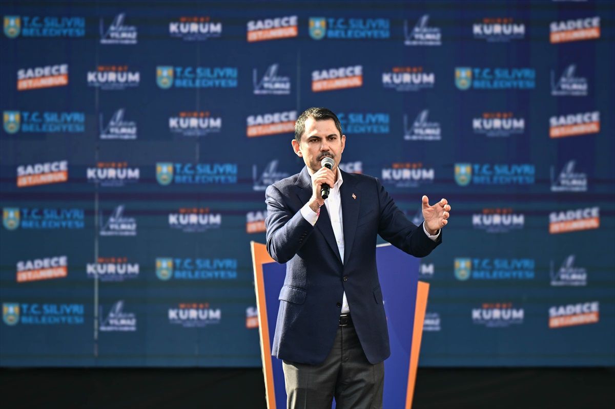 Murat Kurum: Geçmişte kadınlarımızı ayrıştıranlar bugün de siyasi tercihleri yüzünden ayrıştırıyorlar