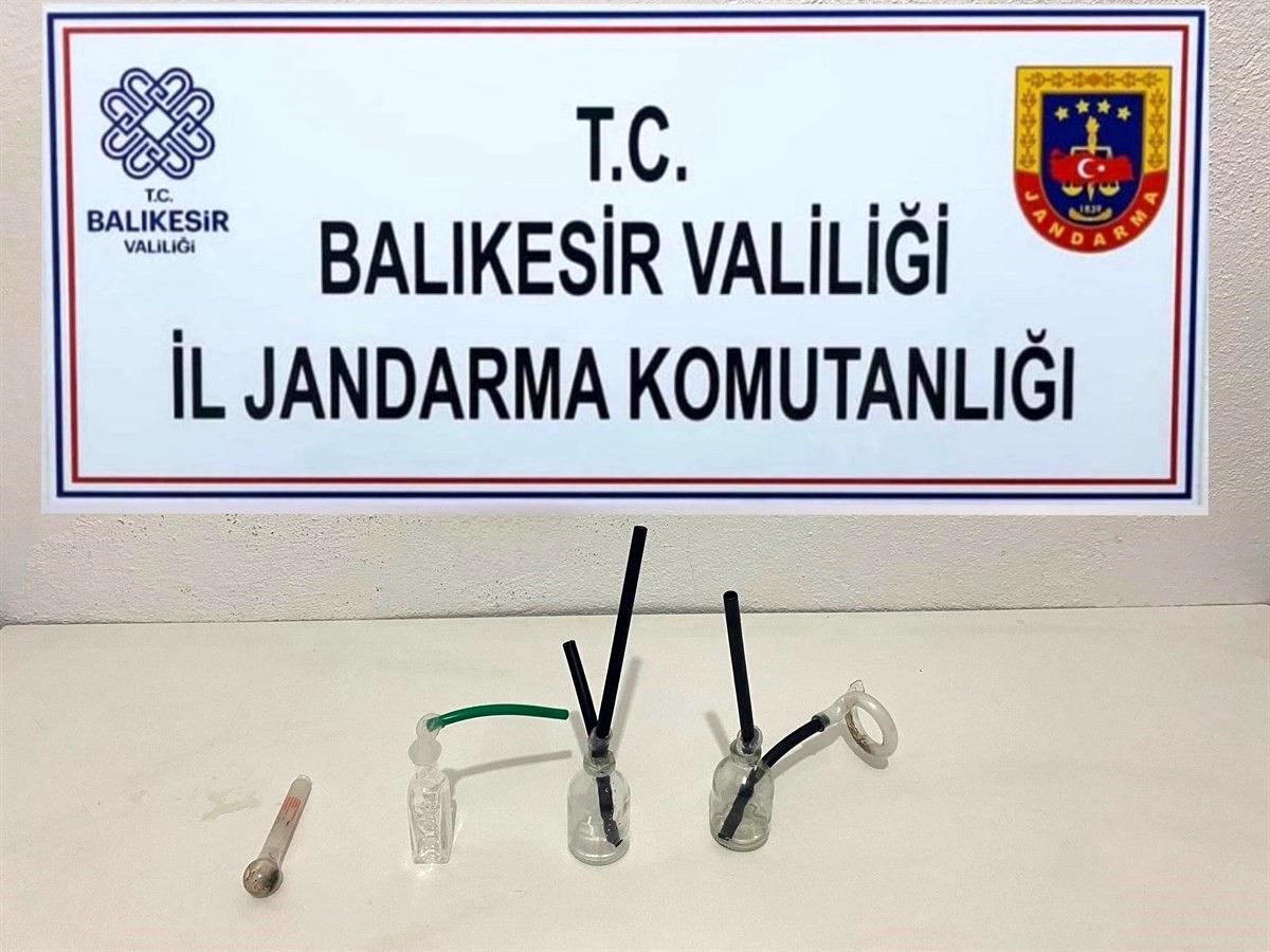 Balıkesir\'de Uyuşturucu Operasyonu: 9 Gözaltı