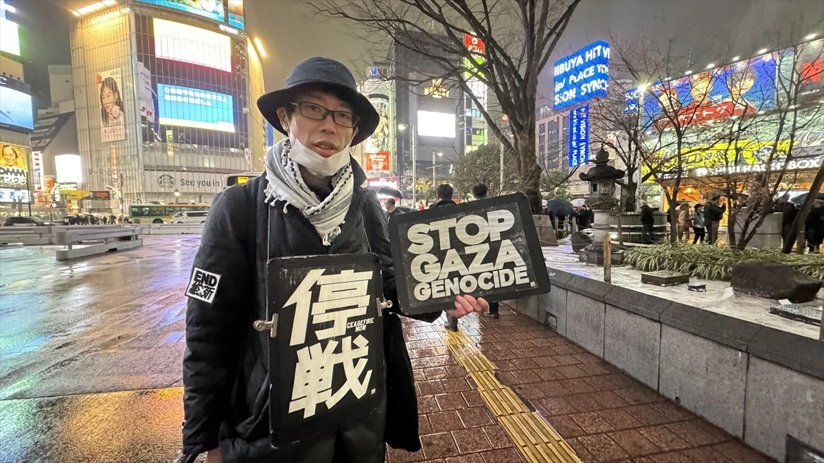 Tokyo\'da İsrail Protestosu