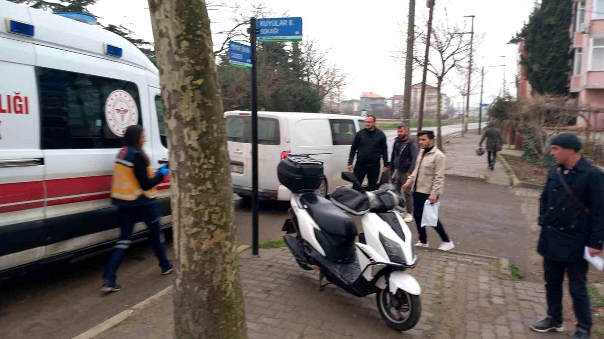 Çorlu\'da Motosiklet Kazası: Yaralı Sürücü Hastaneye Kaldırıldı