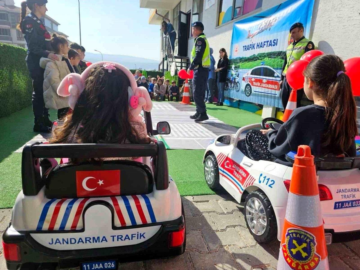 Bozüyük Anaokulu Öğrencileri Jandarmayı Yakından Tanıdı
