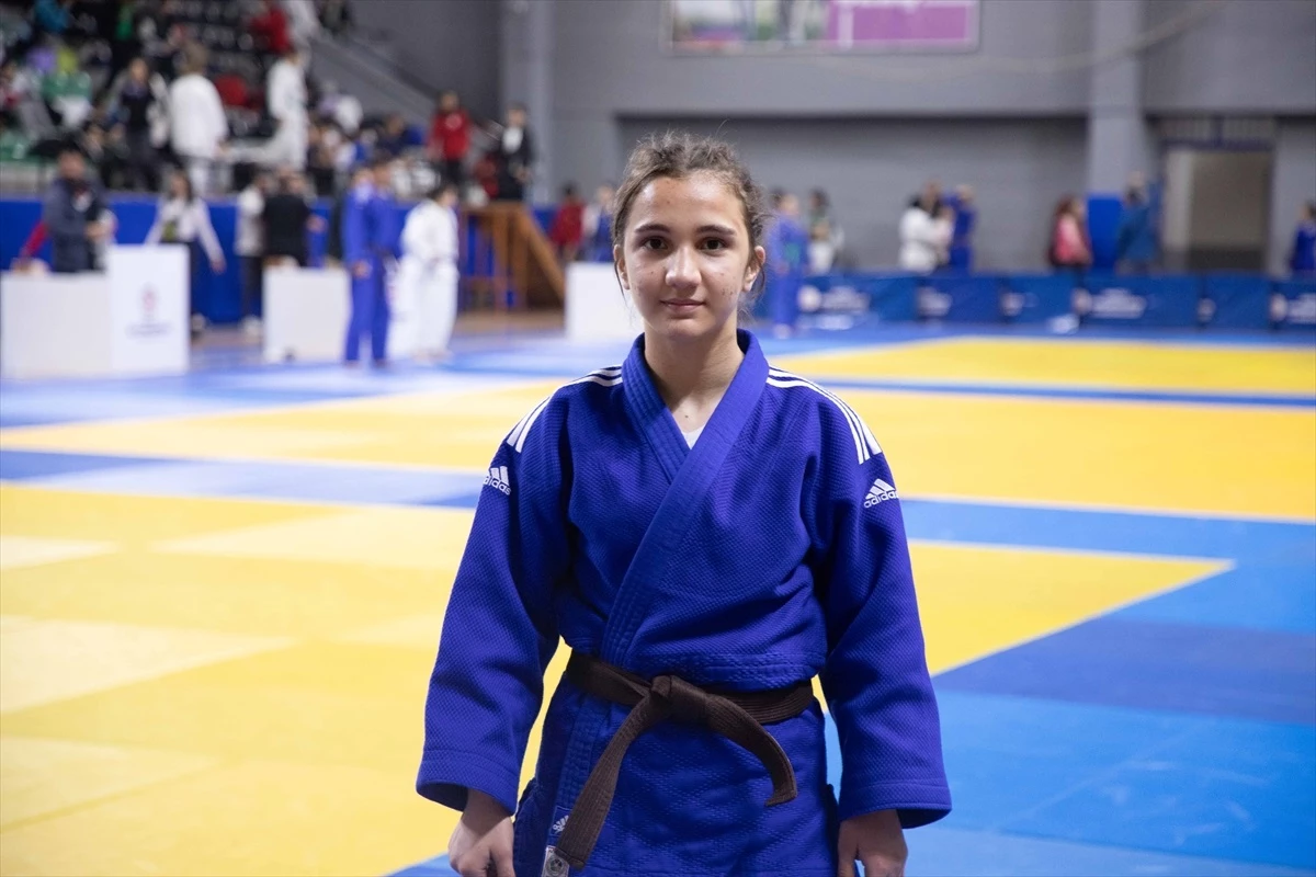 Okul Sporları Yıldızlar Judo Türkiye Birinciliği Denizli\'de Gerçekleştirildi