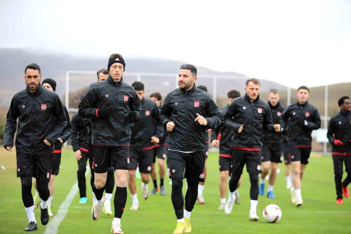 Sivasspor, Alanyaspor maçı için hazırlıklarını sürdürüyor
