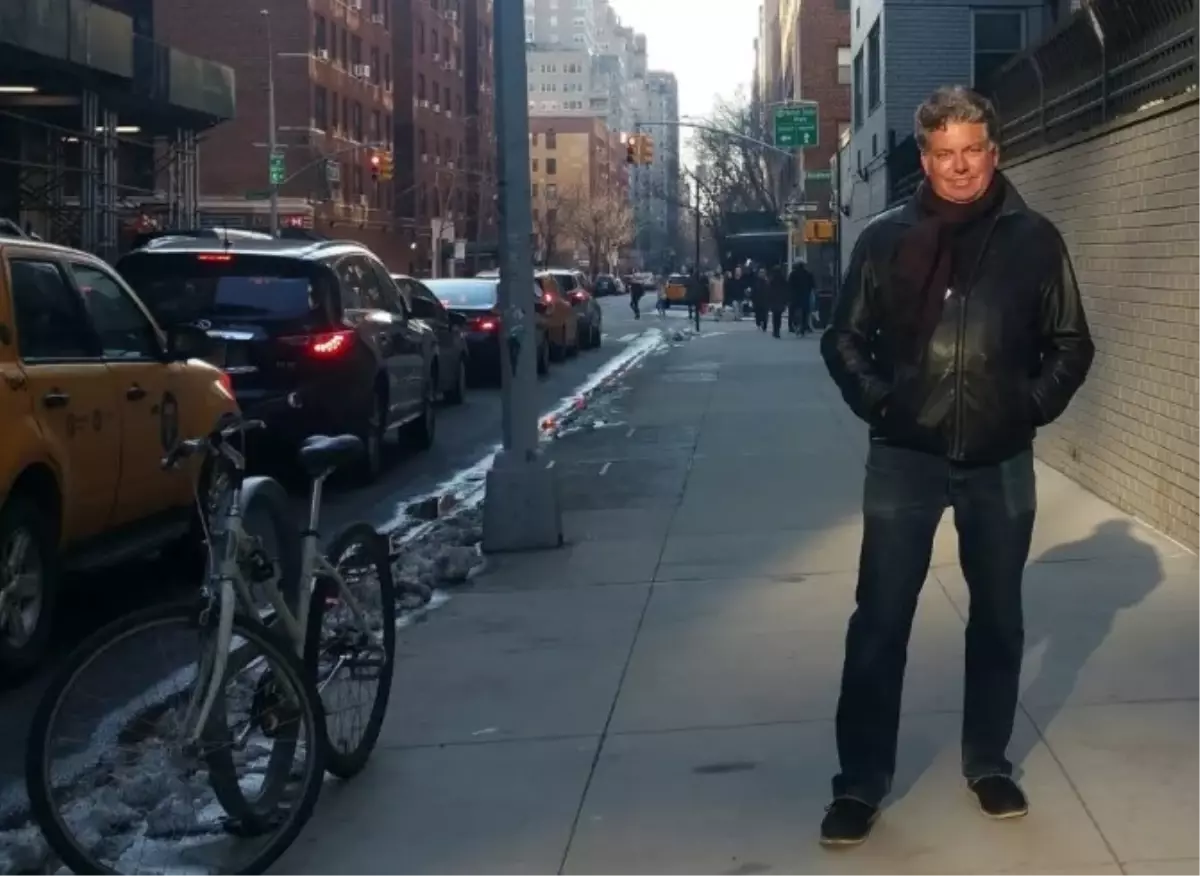 Ünlü çizgi roman sanatçısı Jon Medwick, sevgilisinin engellemelerine rağmen intihar etti