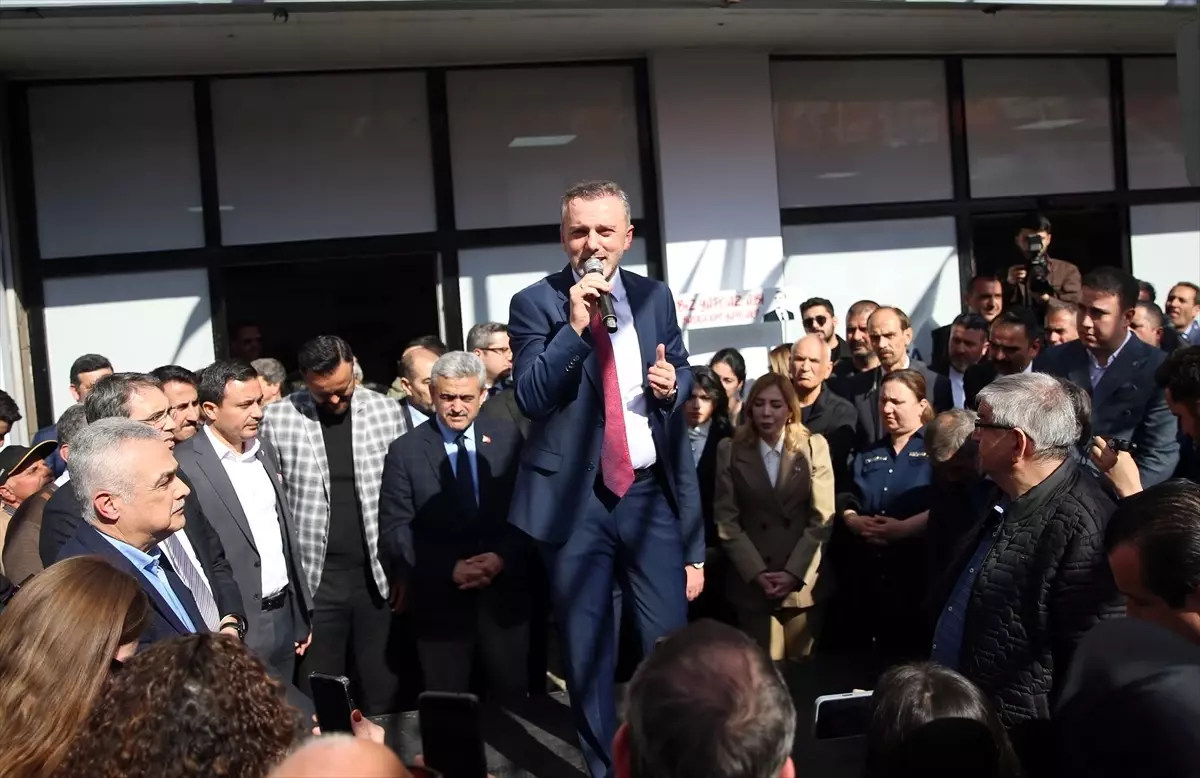 AK Parti Genel Başkan Yardımcısı Erkan Kandemir: \'Cumhur İttifakı memleketi görüyor\'