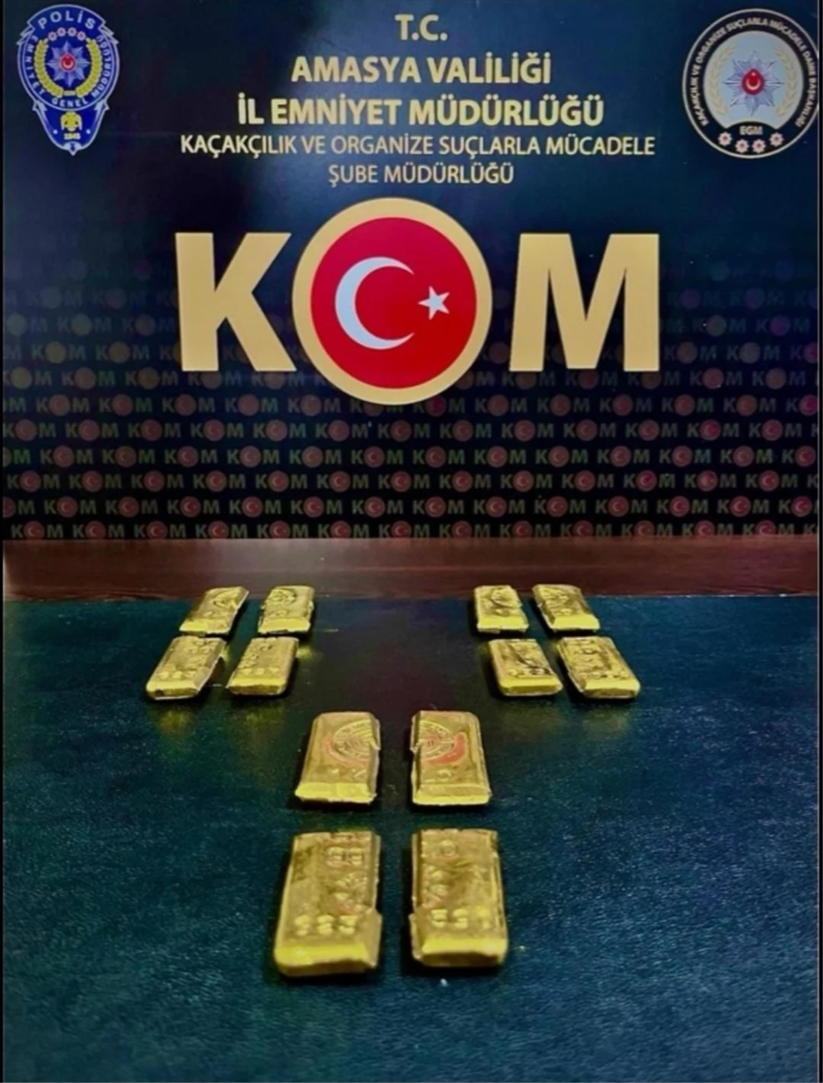 Amasya\'da Yolcu Otobüsünde 3 Kilogram Külçe Altın Ele Geçirildi