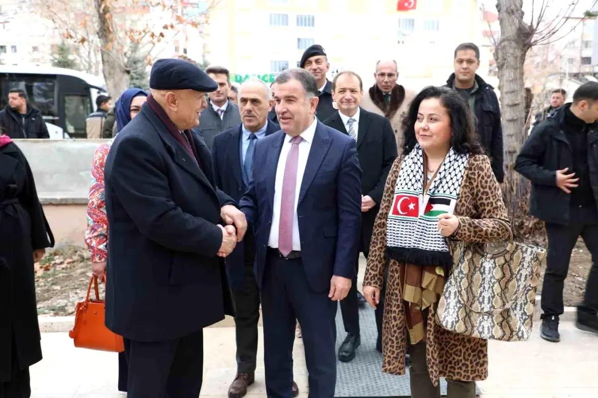 Bayburt\'ta Kadınlar Filistin İçin Hayır Panayırı Düzenlendi