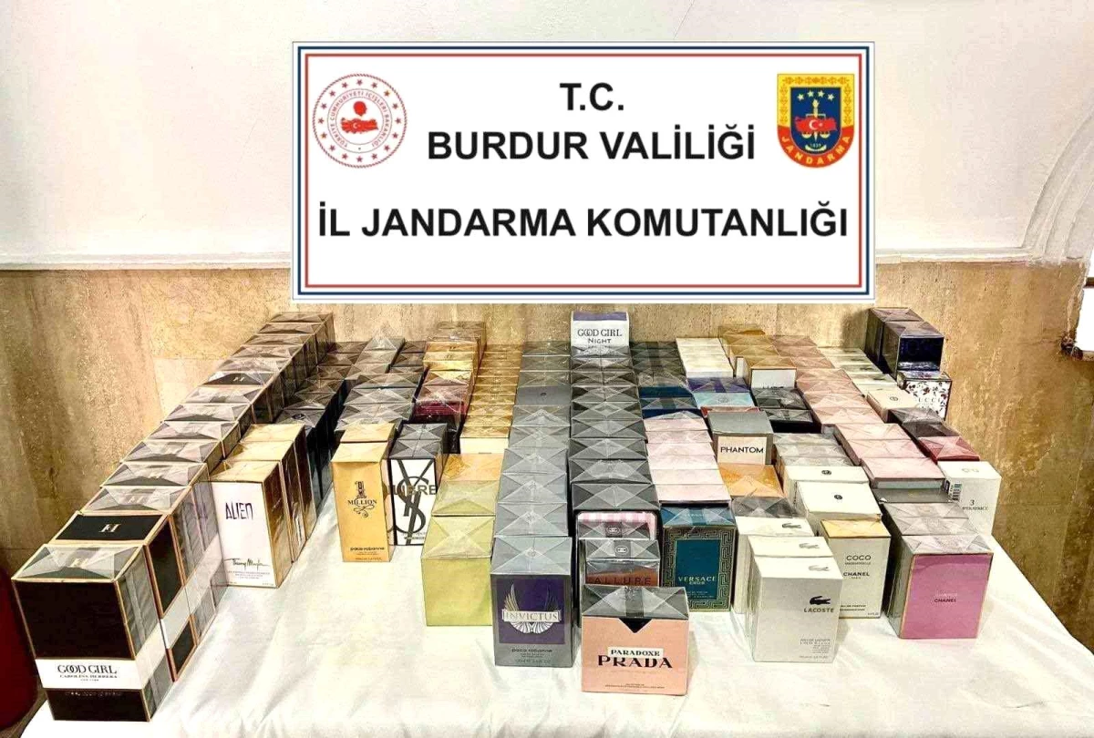 Burdur\'da Uyuşturucu ve Kaçakçılık Operasyonunda 5 Şüpheli Tutuklandı