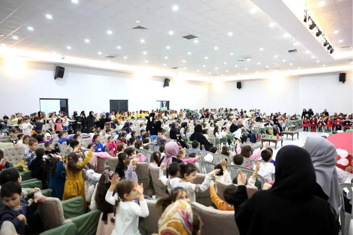 Derince Belediyesi ve Derince İlçe Müftülüğü Ramazan Şenliği Düzenledi