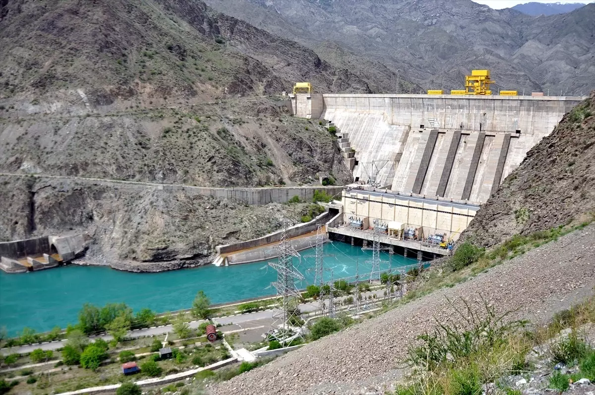 Kırgızistan\'da Enerji Tesislerindeki Bakım ve Onarım Çalışmaları Nedeniyle Enerji Tüketimine Sınırlama Getirildi