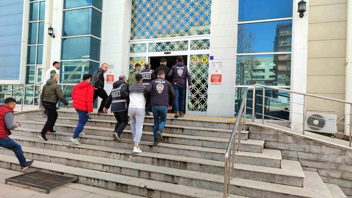 Kırşehir\'de Sahte Yatırım Çetesi Çökertildi: 9 Gözaltı