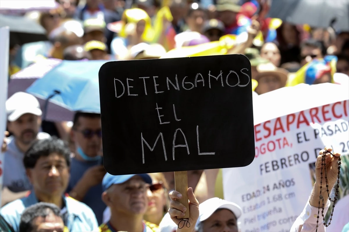 Kolombiya\'da Hükümet Reformlarına Karşı Protestolar