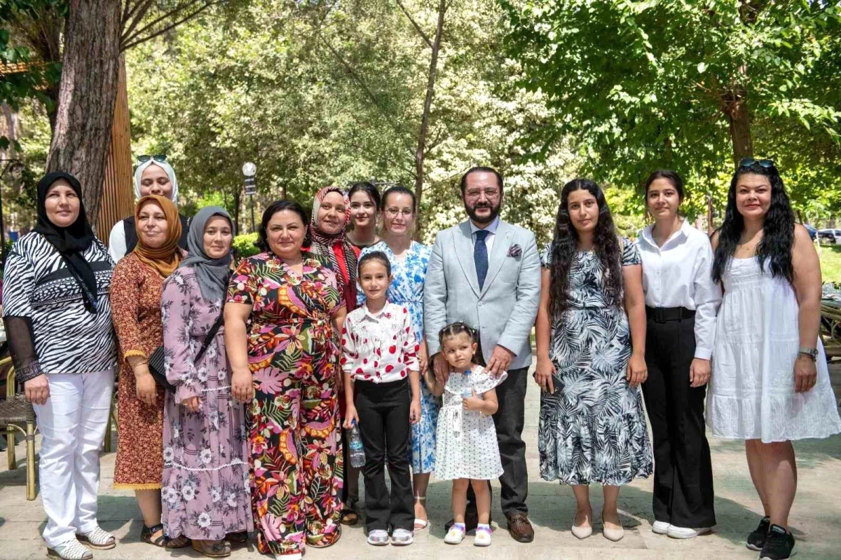 MHP Denizli İl Başkanı Mehmet Ali Yılmaz, Kadının Toplumdaki Önemine Dikkat Çekti