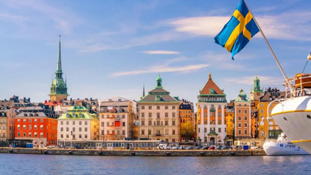 NATO'ya resmen katılan İsveç, 200 yıllık tarafsızlık politikası neden bitirdi?
