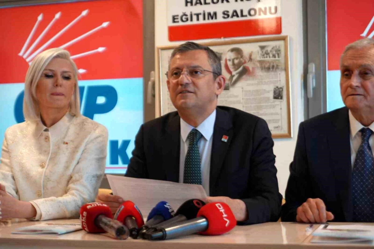 CHP Genel Başkanı Özür Özel, Afyonkarahisar Belediye Başkan Adayı Burcu Köksal\'ın söylemini talihsizlik olarak nitelendirdi