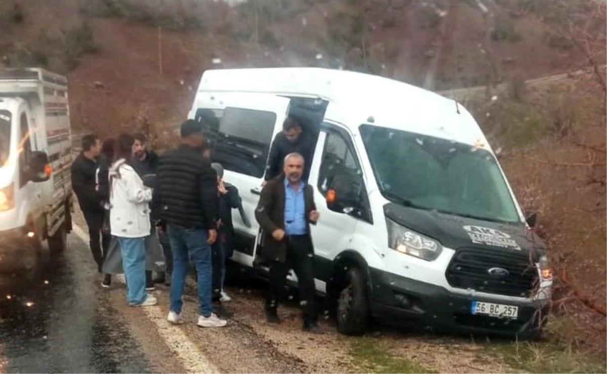 Şırnak-Siirt kara yolu Yeniaslanabaşar köyünde trafik kazası: 1 yaralı