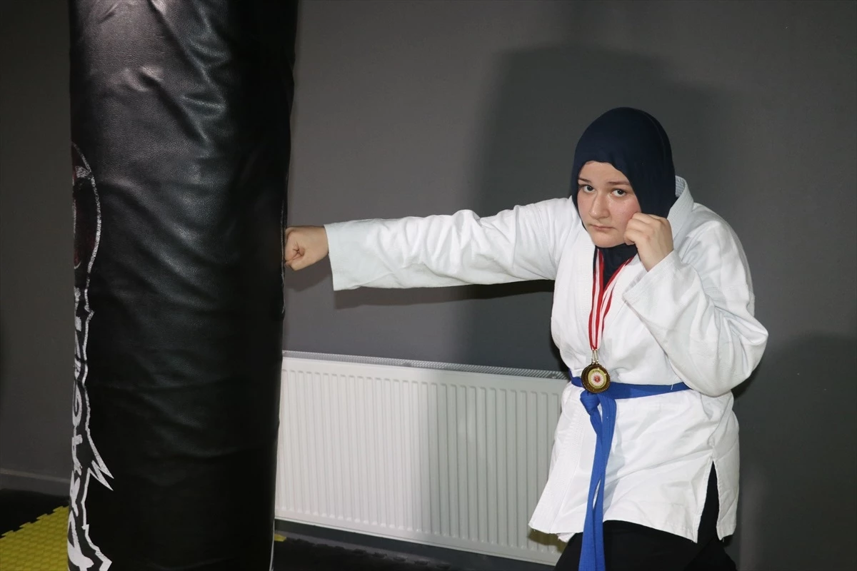 17 Yaşındaki Amasyalı Sporcu Hayrunnisa Coşkun Türkiye\'yi Temsil Edecek