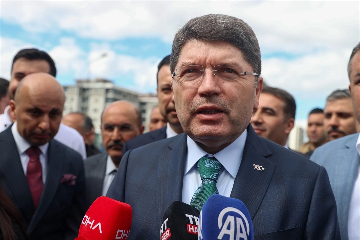 Adalet Bakanı Yılmaz Tunç, Torbalı Adliyesi\'nin ihtiyacını karşılayacak yeni bir bina konusunu çözeceklerini söyledi