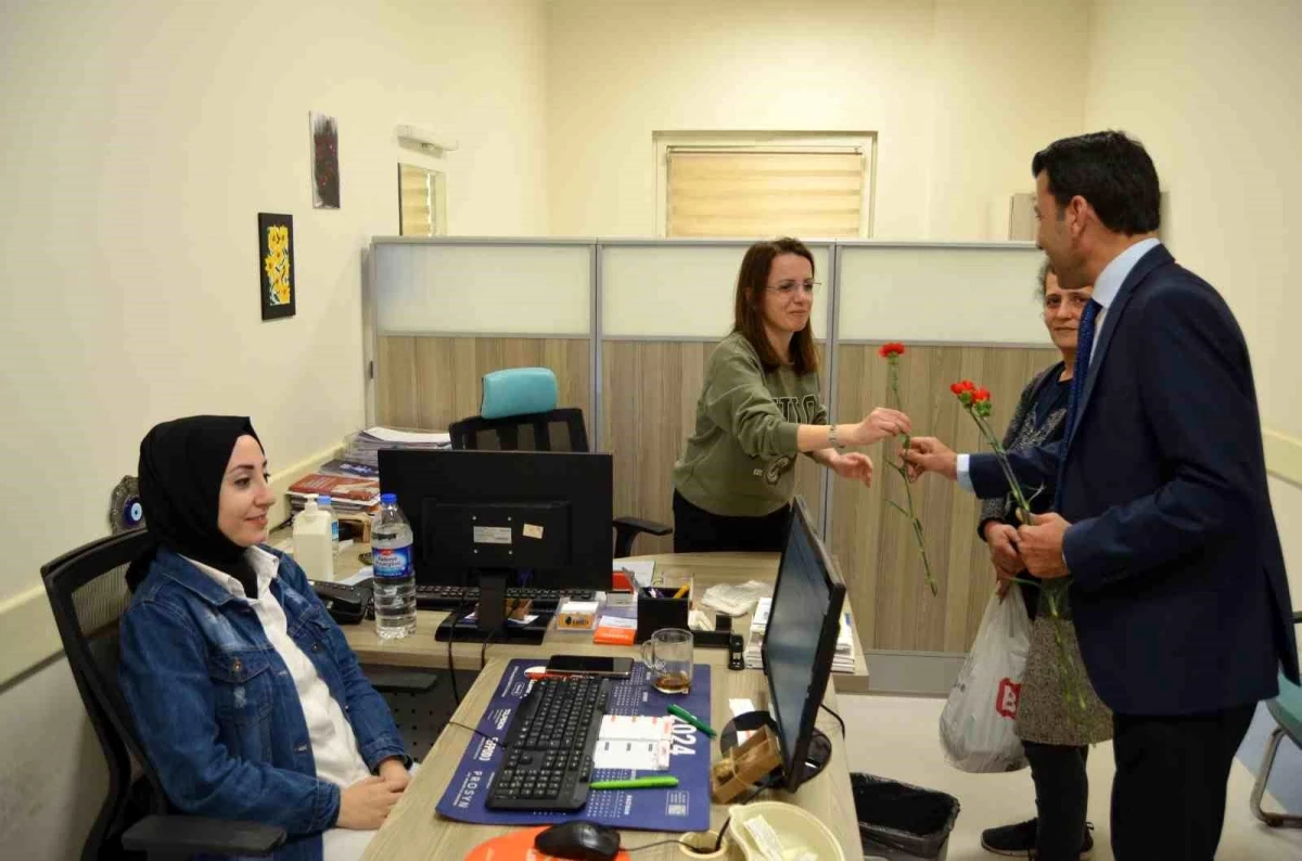 Alanya Alaaddin Keykubat Üniversitesi Eğitim ve Araştırma Hastanesi Başhekimi Kadın Çalışanları Ziyaret Etti