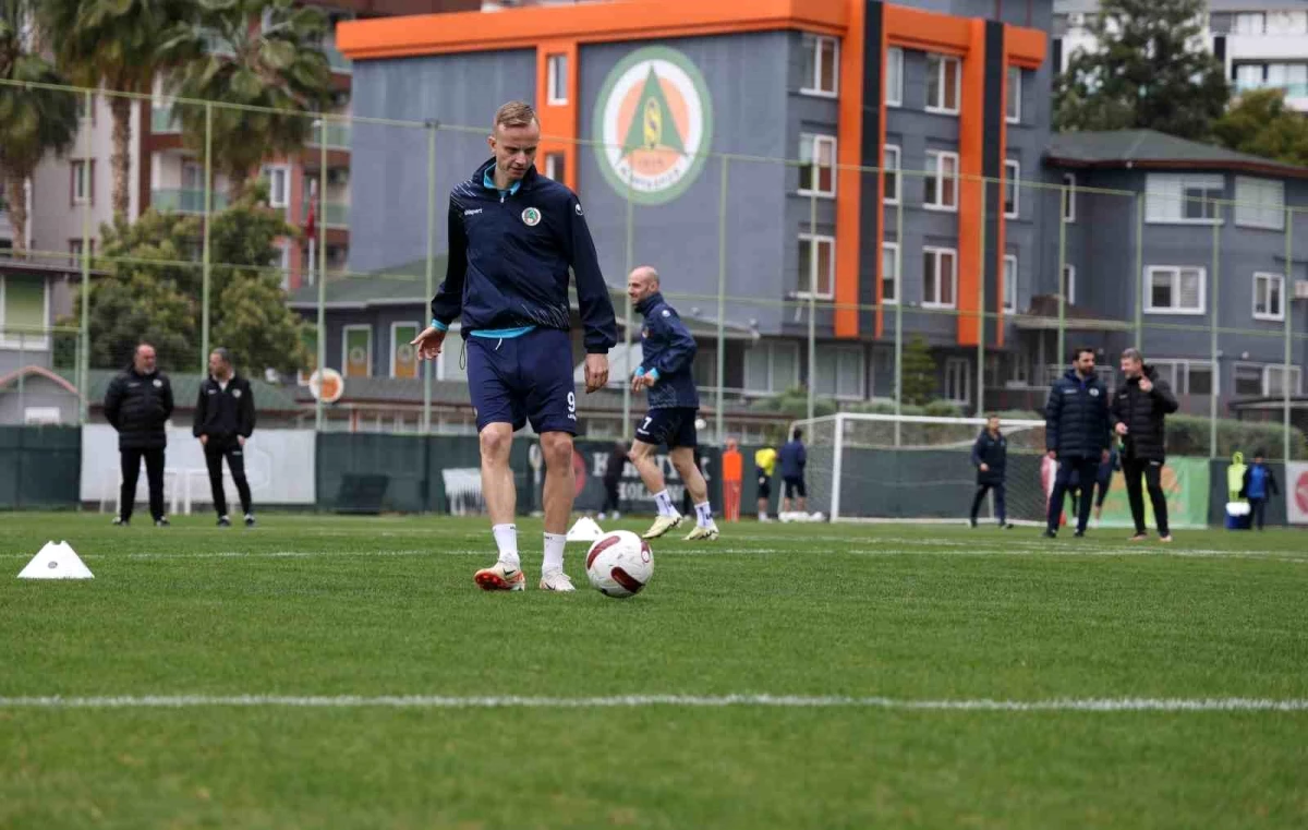 Corendon Alanyaspor, Sivasspor maçı hazırlıklarını tamamladı