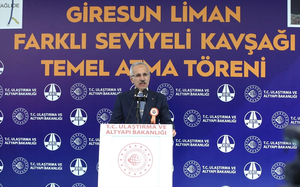 Bakanlar Kacır ve Uraloğlu, Giresun Liman Farklı Seviyeli Kavşağı Temel Atma Töreni\'ne katıldı Açıklaması