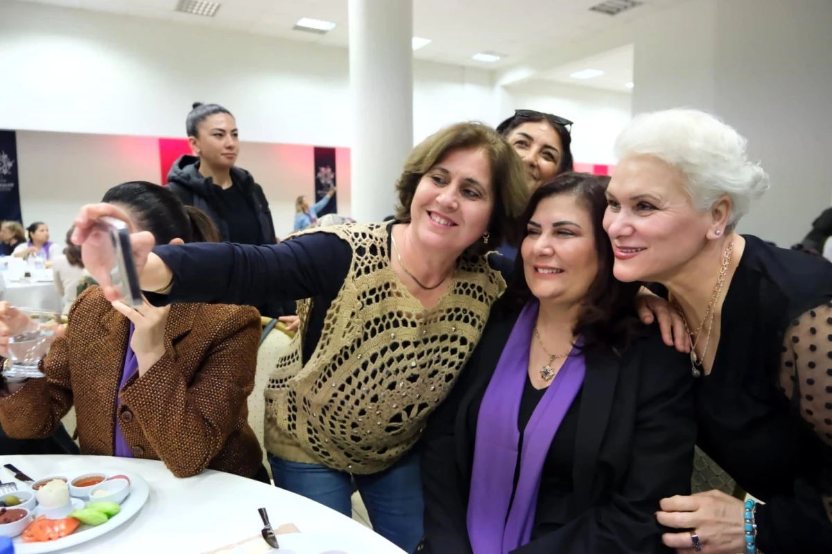 Aydın Büyükşehir Belediye Başkanı Özlem Çerçioğlu Kadınlarla Kahvaltıda Buluştu