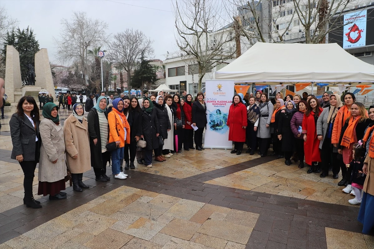 AK Parti ve Denizli Büyükşehir Belediyesi, 8 Mart Dünya Kadınlar Günü\'nü kutladı