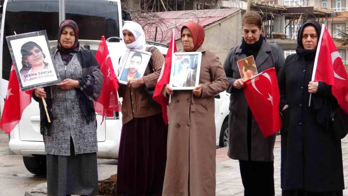 Evladı terör örgütü PKK tarafından kaçırılan anne: \'Kızımın özgürlüğünü istiyorum\'