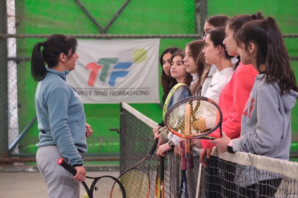 Hakkari\'de Kadınların Tenis Yolculuğu