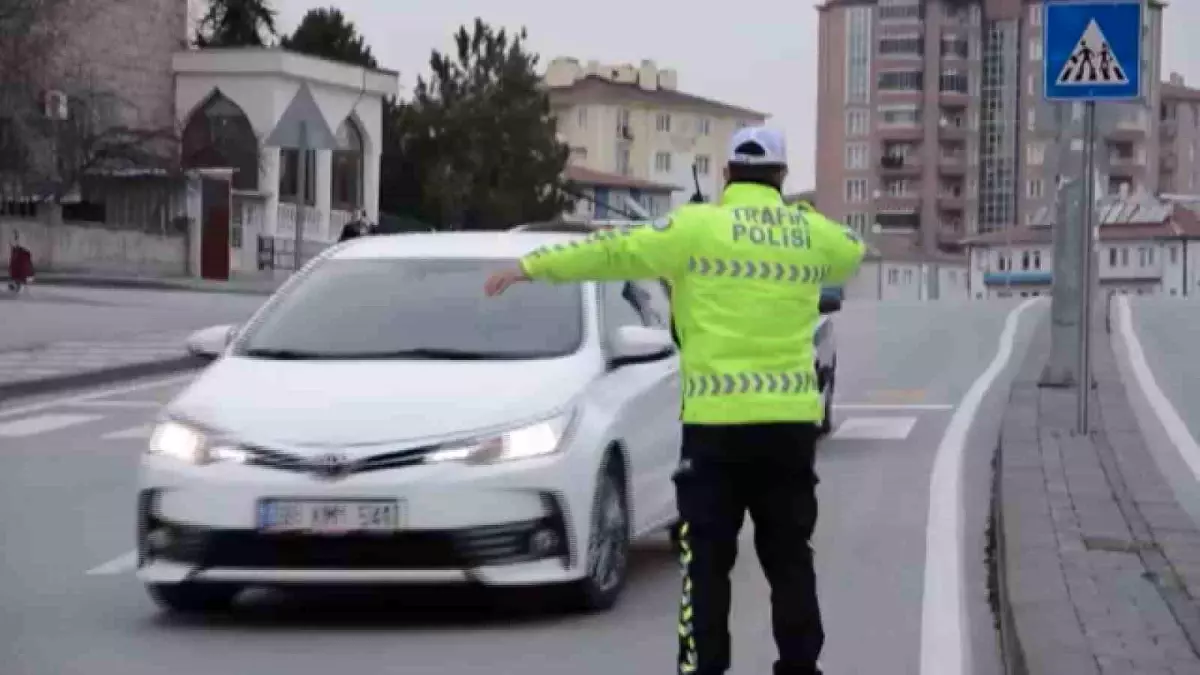 Kayseri\'de Asayiş Uygulaması: 7 Şahıs Yakalandı, 257 Bin TL Cezai İşlem Uygulandı