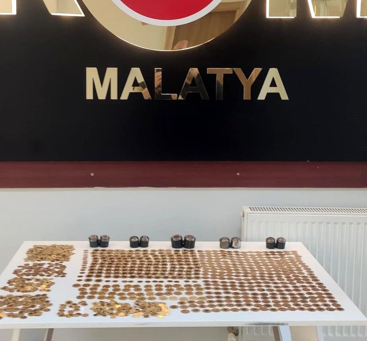 Malatya\'da 11 Milyon TL Değerinde Sahte Altın Operasyonu