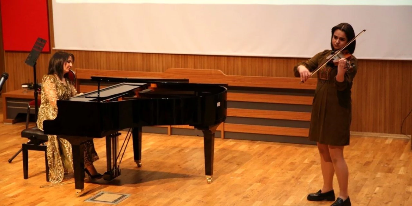 Şırnak Üniversitesi Güzel Sanatlar Fakültesi\'nden 8 Mart konseri