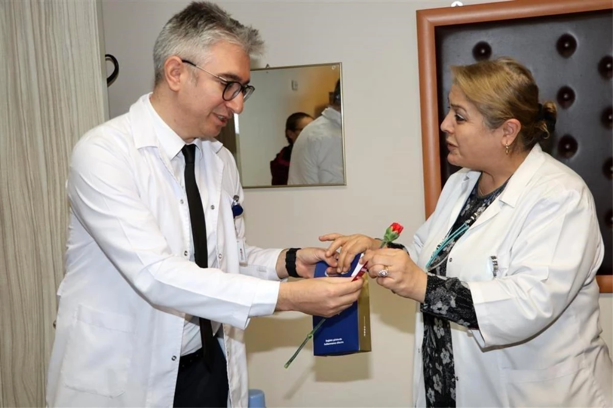 Sivas Numune Hastanesi, Kadın Sağlık Çalışanlarının Gününü Kutladı