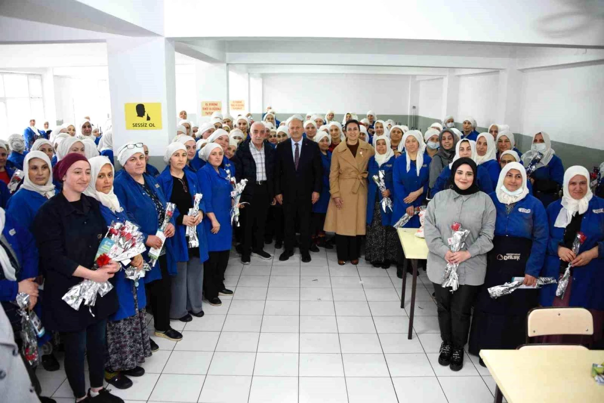 Ünye Belediye Başkanı Hüseyin Tavlı: AK Parti her zaman kadınlara yönetimde yer verdi