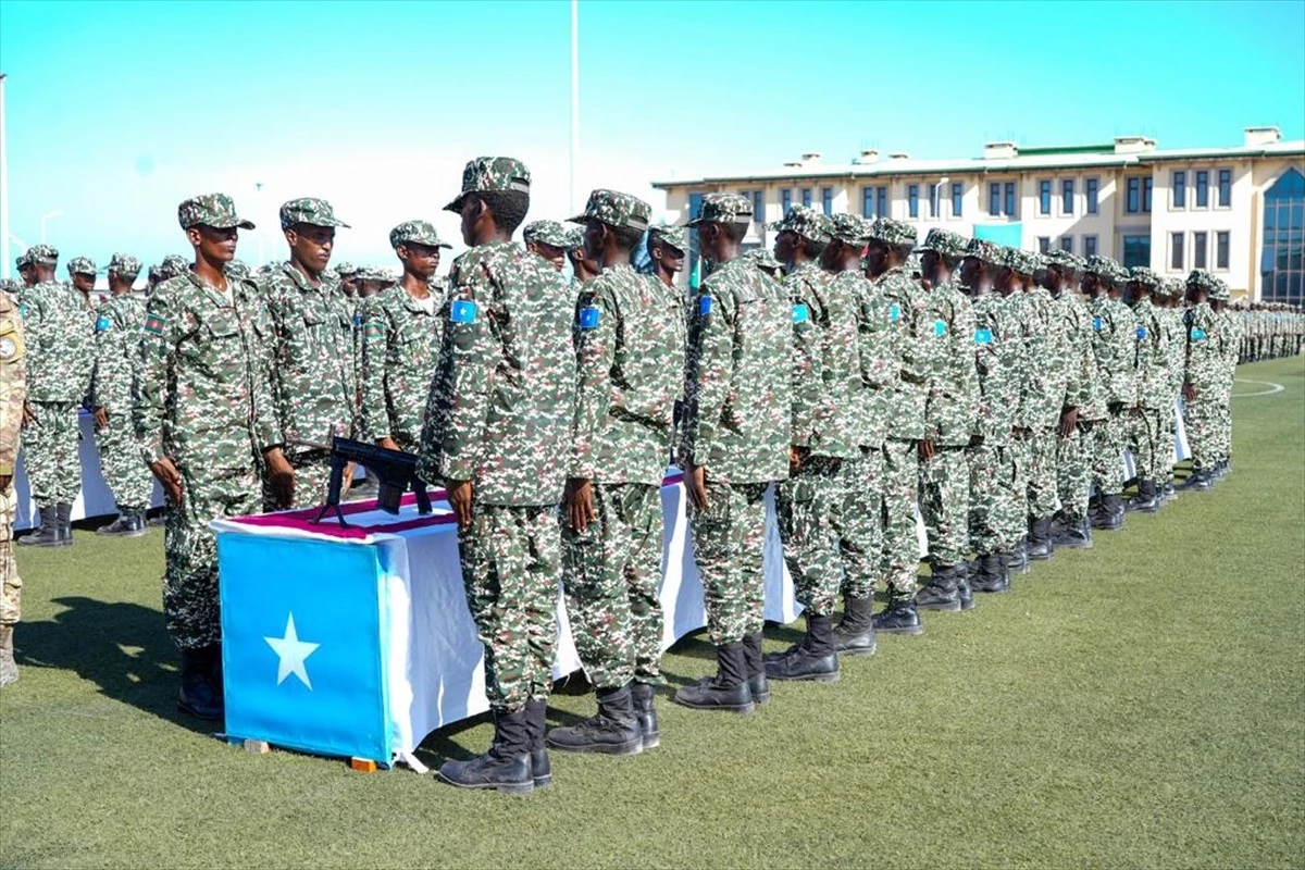 Somali\'de Türk Eğitim Üssü\'nde eğitim alan 500 asker göreve başladı