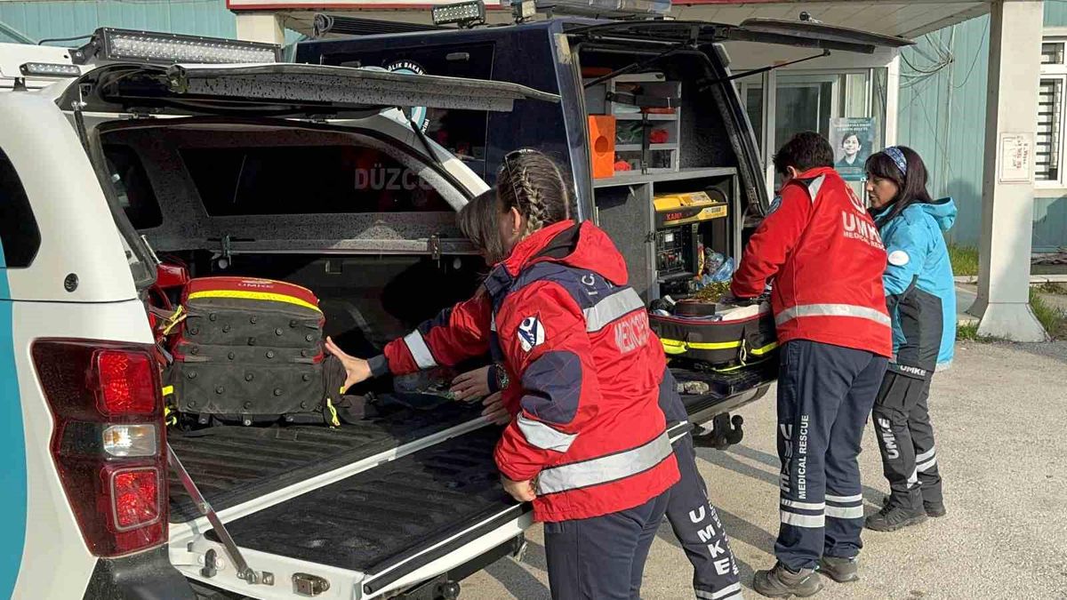 UMKE\'ye gönüllü katılan kadınlar afetlere hazır